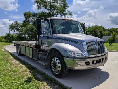2002 International 4300 Rollback