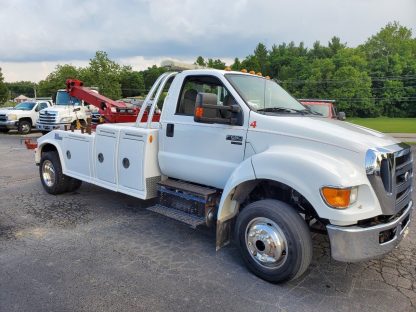 2011 Ford F650 894 Wrecker - Image 7