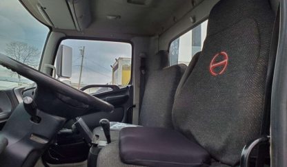 2013 Hino 258 Rollback - Image 4