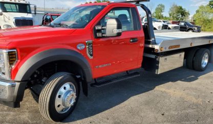 2019 Ford F550 Rollback - Image 3