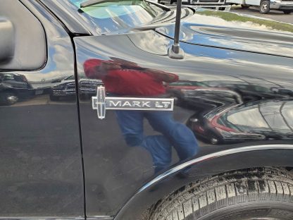 2006 Lincoln Mark LT - Image 5