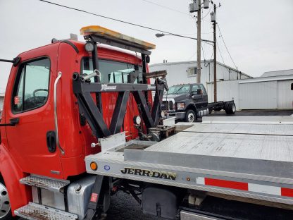 2006 Freightliner M2 - Image 2