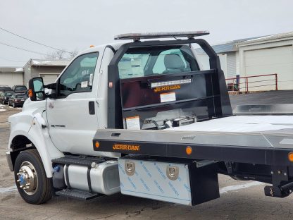2021 Ford F650 Standard Cab Jerr-Dan Rollback - Image 8