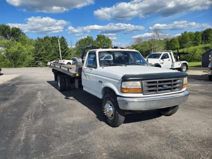 1993 Ford F450 Super Duty Rollback - Image 3