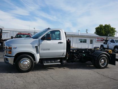 2021 Chevrolet 5500 36" Hooklift - Image 2