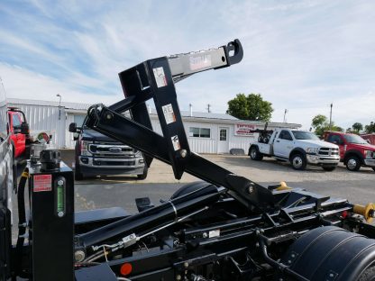 2021 Chevrolet 5500 36" Hooklift - Image 20