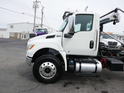2023 International MV607 - Stellar Slider 34 Hooklift - Image 11
